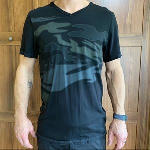 Express black camo t-shirt - like new!